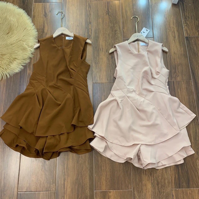 Set áo dúm ba lỗ quần váy xoè 2 tầng