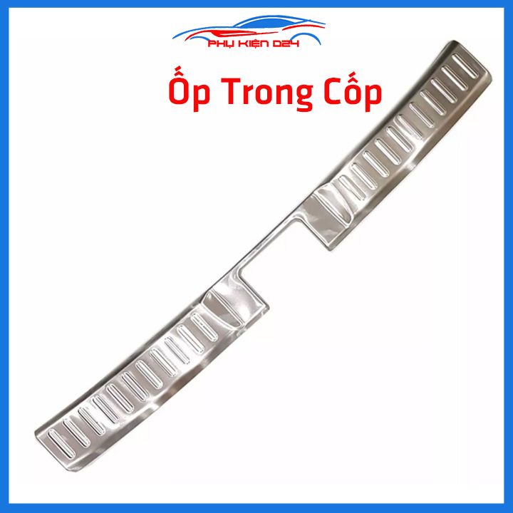 Ốp chống trầy cốp Vitara 2015-2016-2017-2018-2019 inox sáng bóng bảo vệ xe chống va đập