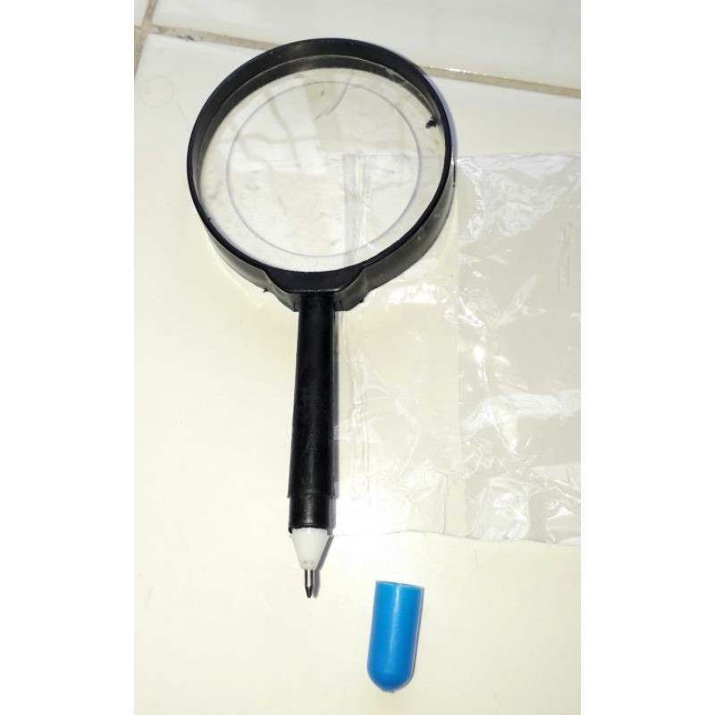 Mô hình một chiếc kính lúp loại lớn bằng nhựa 2 trong 1