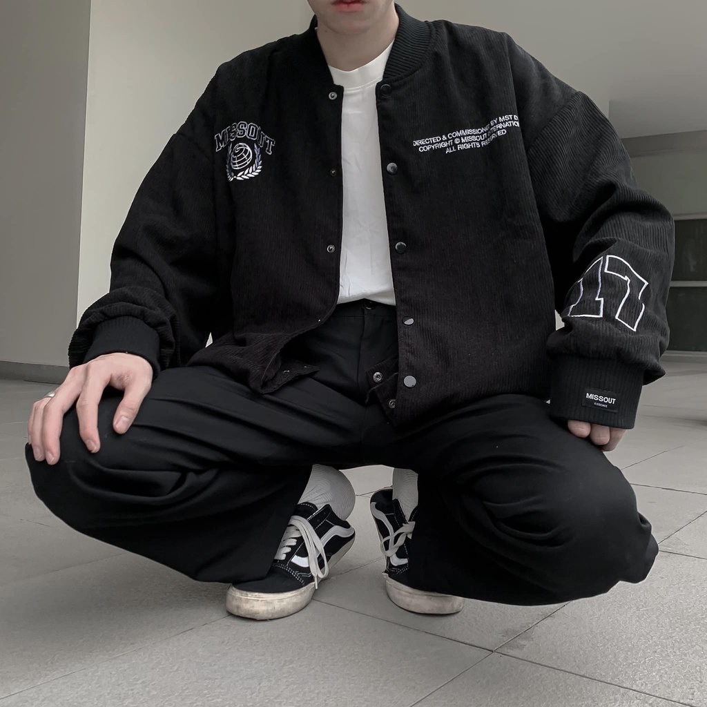 Áo khoác bomber nam nữ missout typo unisex , varsity jacket local brand , áo bóng chày nhung tăm 2 lớp - Gin Store