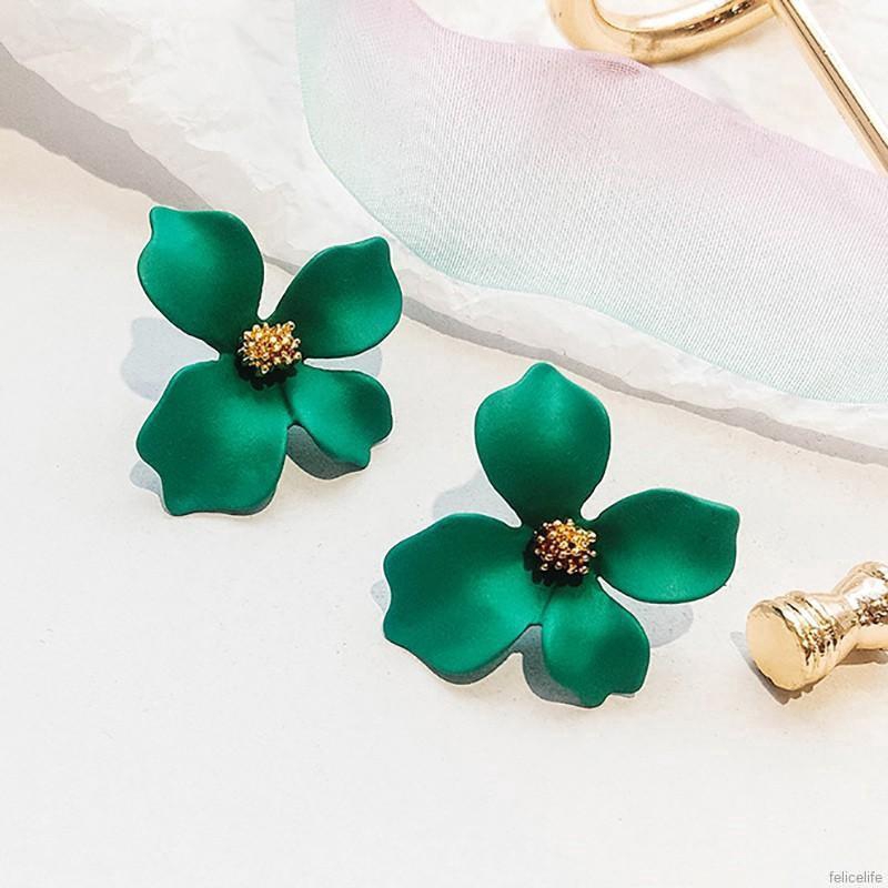 Đôi bông tai gắn đá thời trang Hàn Quốc dễ thương cho nữ