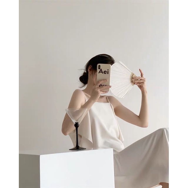Đầm 2 dây thả trễ vai