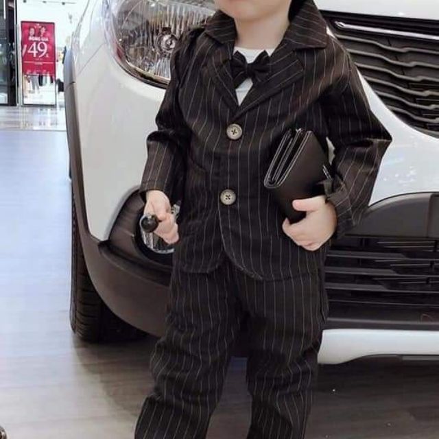Quần áo trẻ em