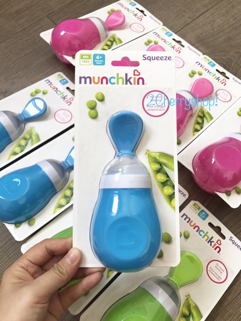 Bình thìa tập ăn dặm Munchkin