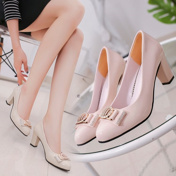 giày nữ cao dép đế cao dép gót giày cao dép cao từ giày sandal 7cm giày 7cm❇☈♛Spring/Summer 2021 new low-top shoes, women s high-heeled scoop thick heels, rhinestone bowknot working leather single large size