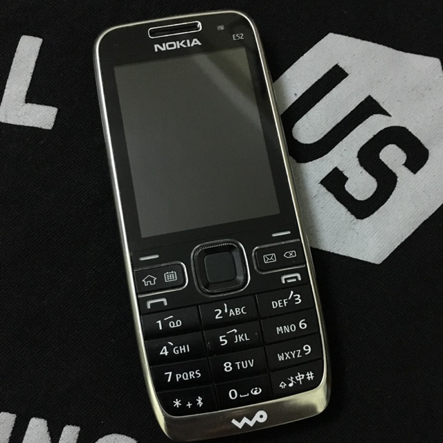 Nokia E52 black