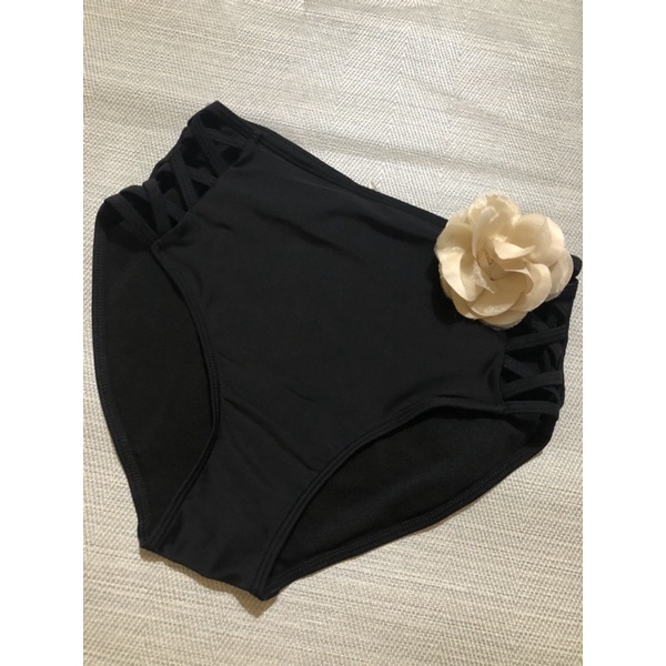 Quần bơi chất si xịn xò