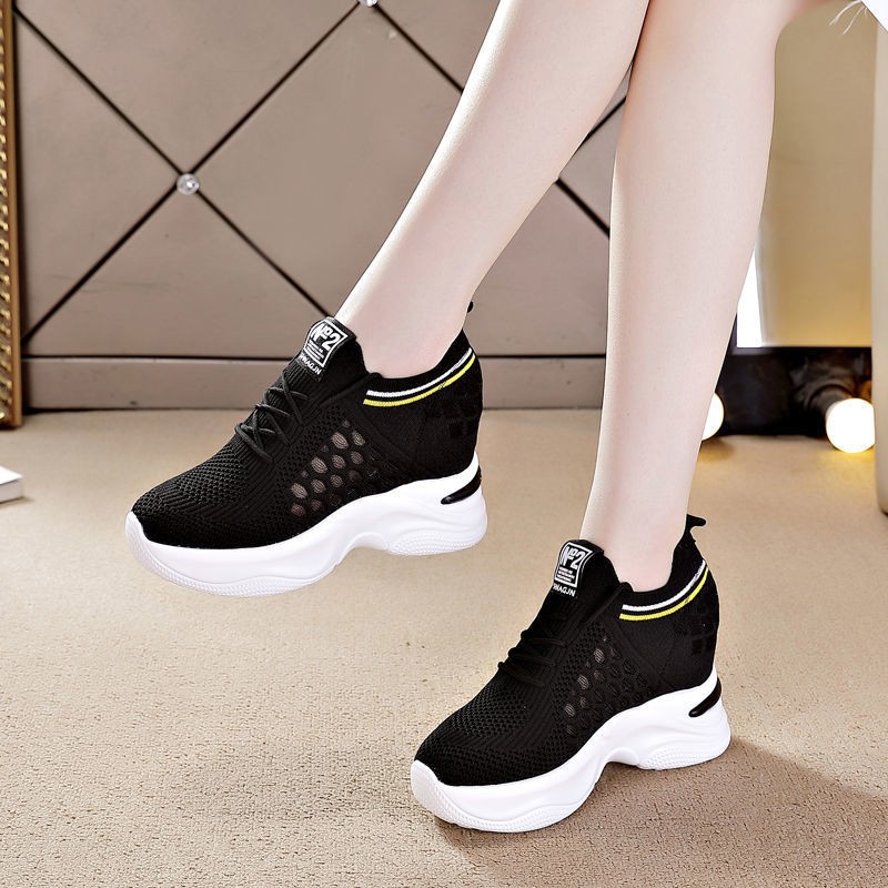 T19 giầy độn đế lưới thoáng chân có 2 màu cơ bản