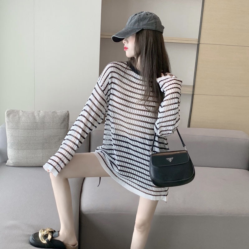 Áo Thun Lụa Tay Dài Dáng Rộng Kẻ Sọc Cá Tính Thời Trang