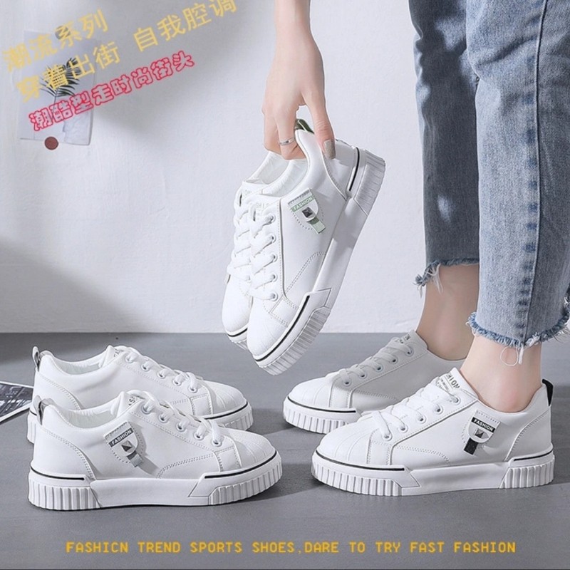 ( Mẫu Mới ) Giày Thể Thao Nữ Sneaker Nâng Đế 3 Phân FASHION Màu Trắng Đế Bánh Mì Chất Da Đẹp Tặng Quà Xịt Giày GCN06