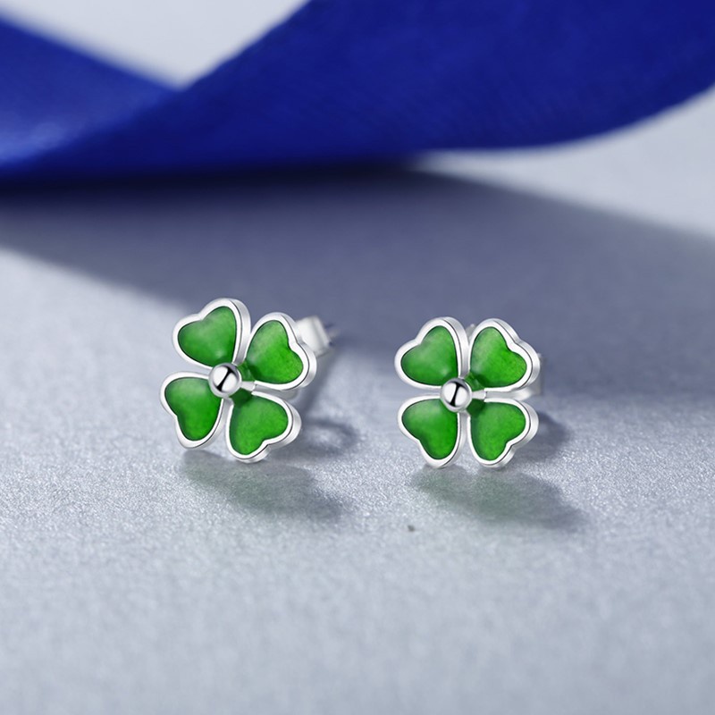 Bông Tai Hình Cỏ Bốn Lá Nhỏ Xinh Đơn Giản Sáng Tạo Thời Trang