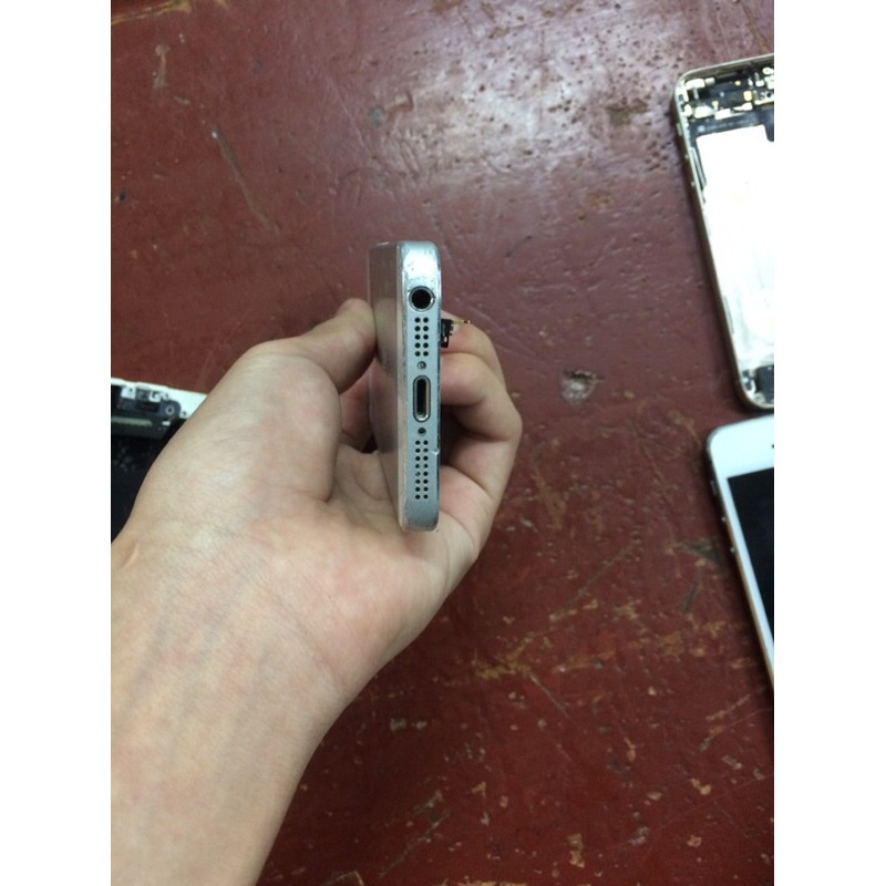 Cụm sau IPhone 5g lock | BigBuy360 - bigbuy360.vn