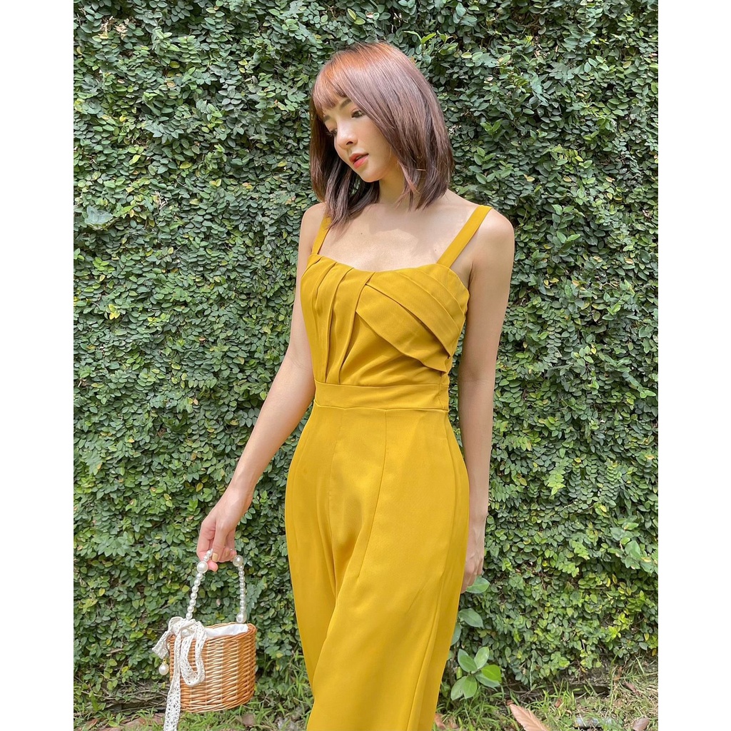 COLUS - Jumpsuit vàng 2 dây bản to