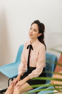 Áo sơ mi buộc nơ