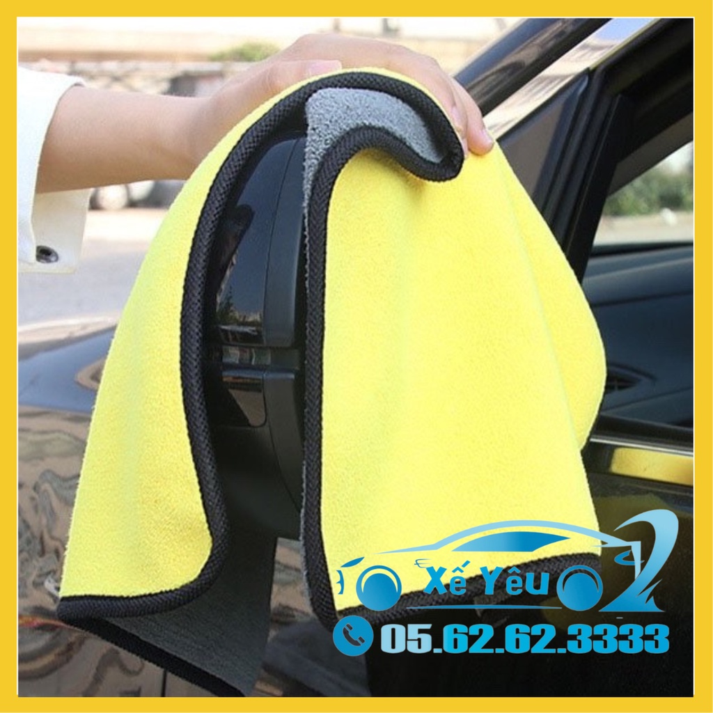 Khăn lau xe hai mặt màu vàng và xám, dày, mềm mại, thấm hút tốt, không rụng lông, kích thước 30cm x 30cm