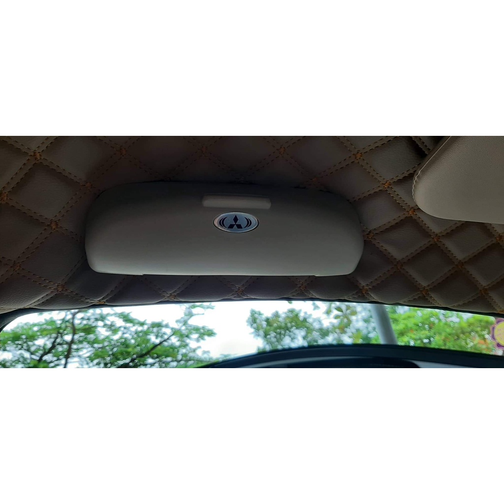 Hộp Đựng Kính ô tô XPANDER, OUTLANDER, TRITON, ATTRAGE, MIRAGE, PAJERO