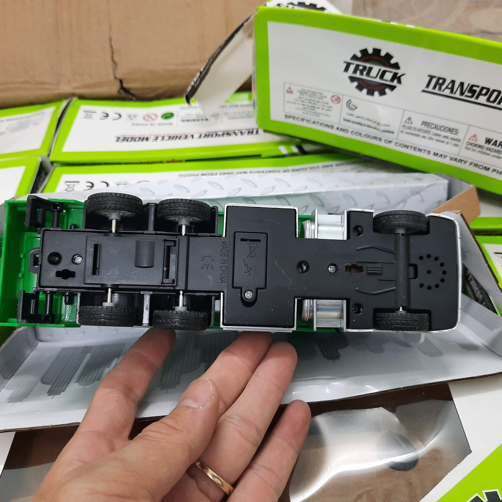 Xe ô tô chở rác đồ chơi trẻ em tỉ lệ 1:38 xe chạy cót cabin bằng kim loại có âm thanh động cơ và đèn