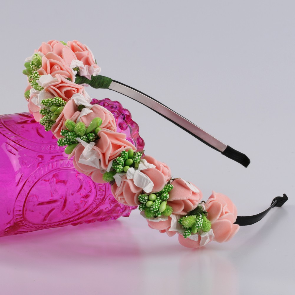 Băng đô cài tóc đính hoa cho cô dâu