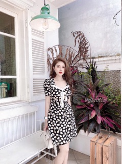 Váy hoa cúc cổ vuông nơ bèo