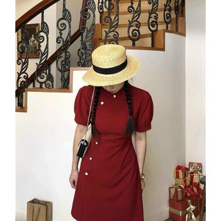 ĐẦＭ ĐỎ CỔ TÀU NÚT LỆCH