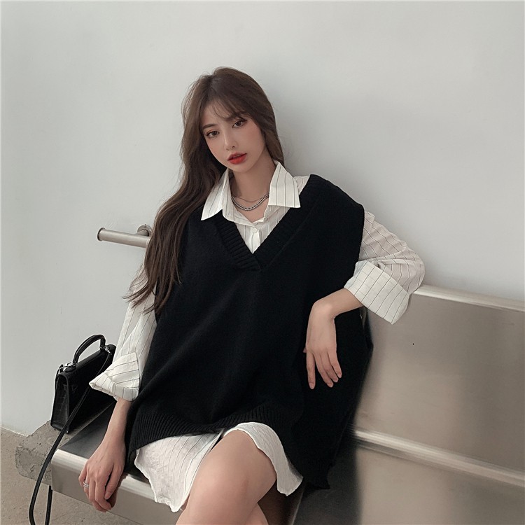 Áo khoác ghi lê dệt kim màu đen cổ chữ V xẻ tà thời trang trẻ trung | BigBuy360 - bigbuy360.vn