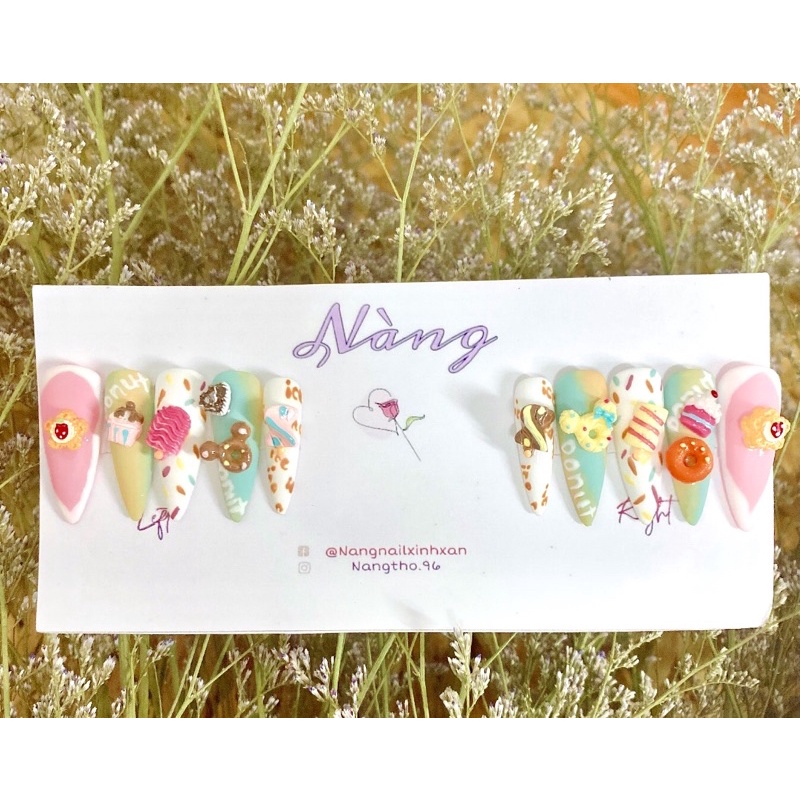 nailbox móng úp thiết kế charm kẹo