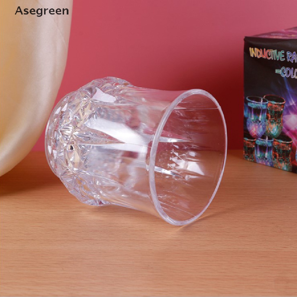 Cốc Uống Nước Tự Động Có Đèn LED Thay Đổi Sáng Tạo