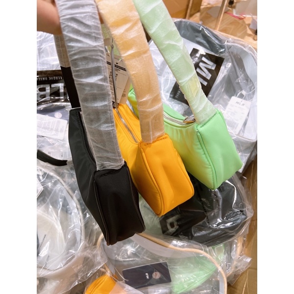 Túi mlb kẹp nách