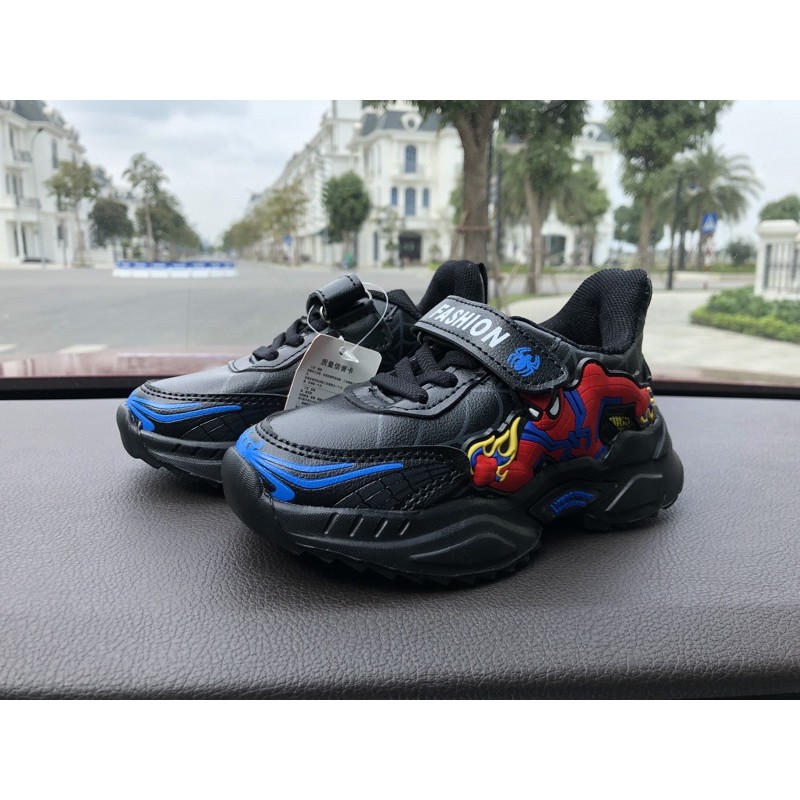 GIẦY THỂ THAO NHỆN BÉ NAM 3ĐẾN 10 TUỔI giao ngẫu nhiên.