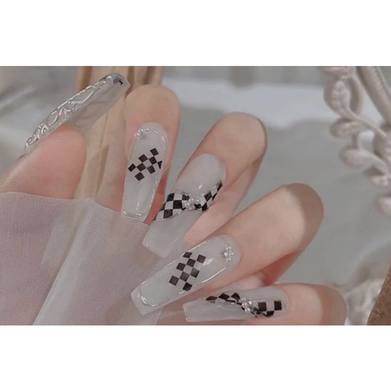 Stick trang trí móng,sticker kẻ ô vuông mới hót hít