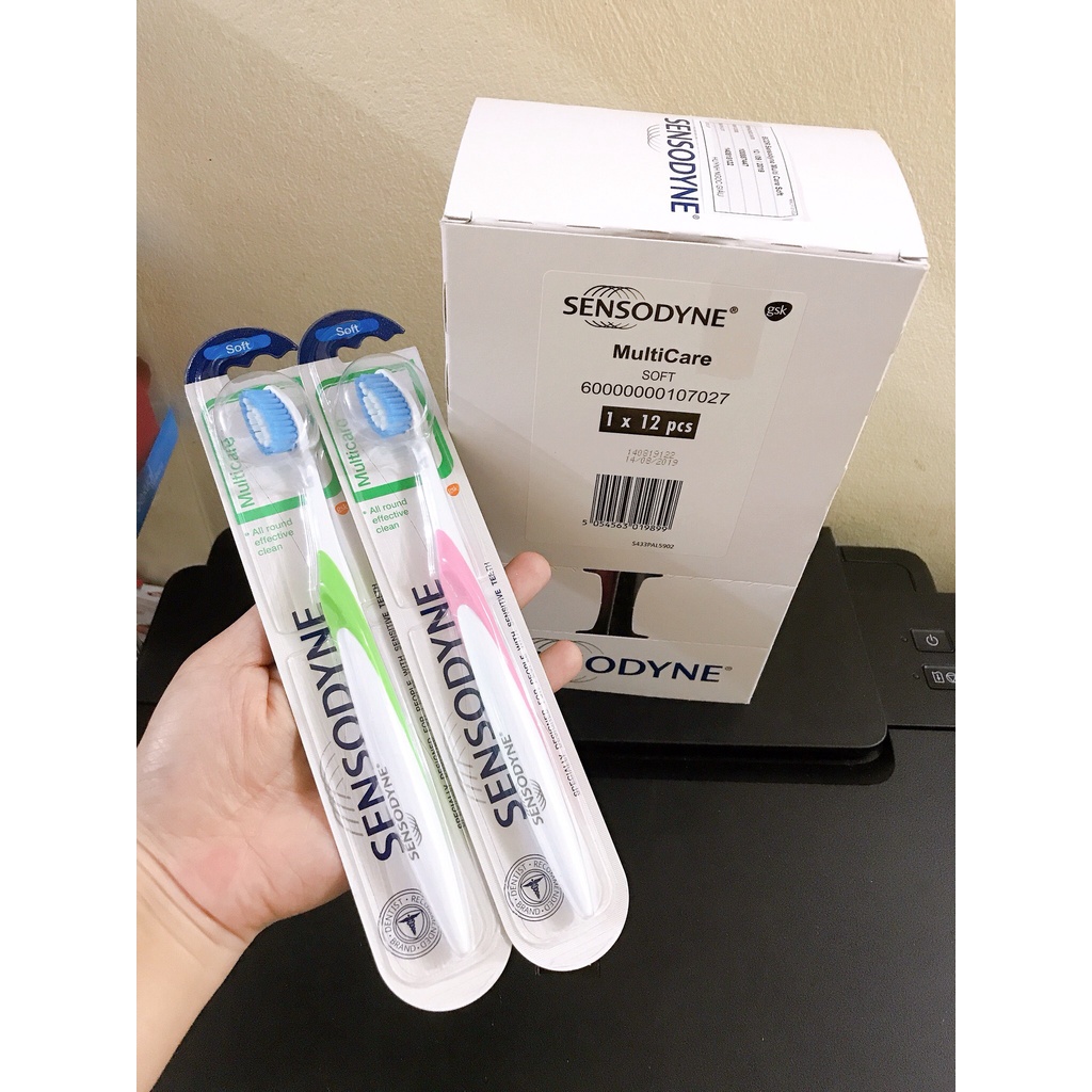 BÀN CHẢI ĐÁNH RĂNG SENSODYNE MULTICARE SOFT