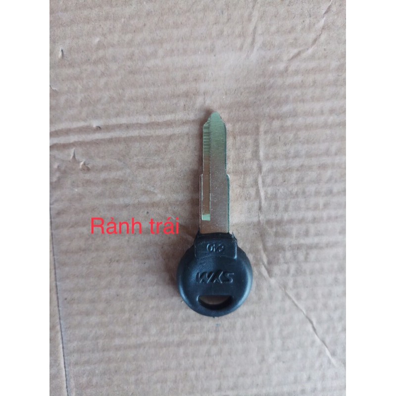 Combo 30 phôi chìa khoá xe SYM ( rảnh trái )