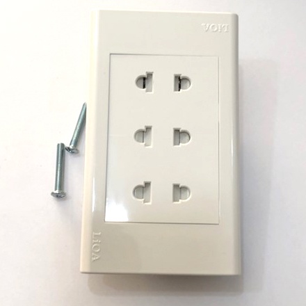 Mặt LiOA - 3 ổ cắm 2 chấu E183U