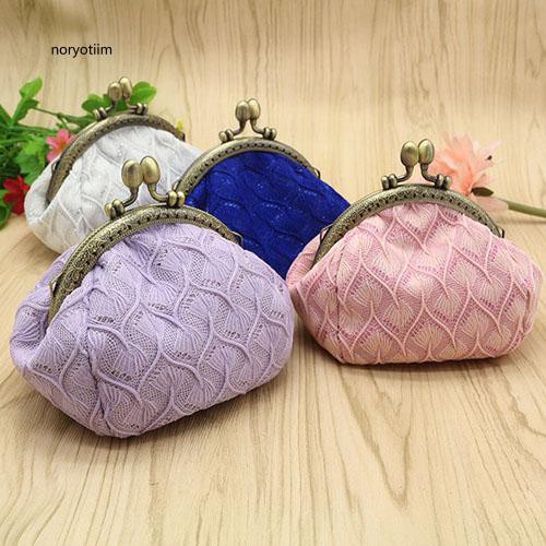 Ví cầm tay phong cách ren vintage hợp thời trang cho nữ