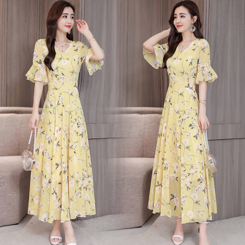 2019 váy hoa trung niên của phụ nữ trung tính dài cổ chữ V của mẹ 40-50 tuổi váy chữ A mùa hè mới