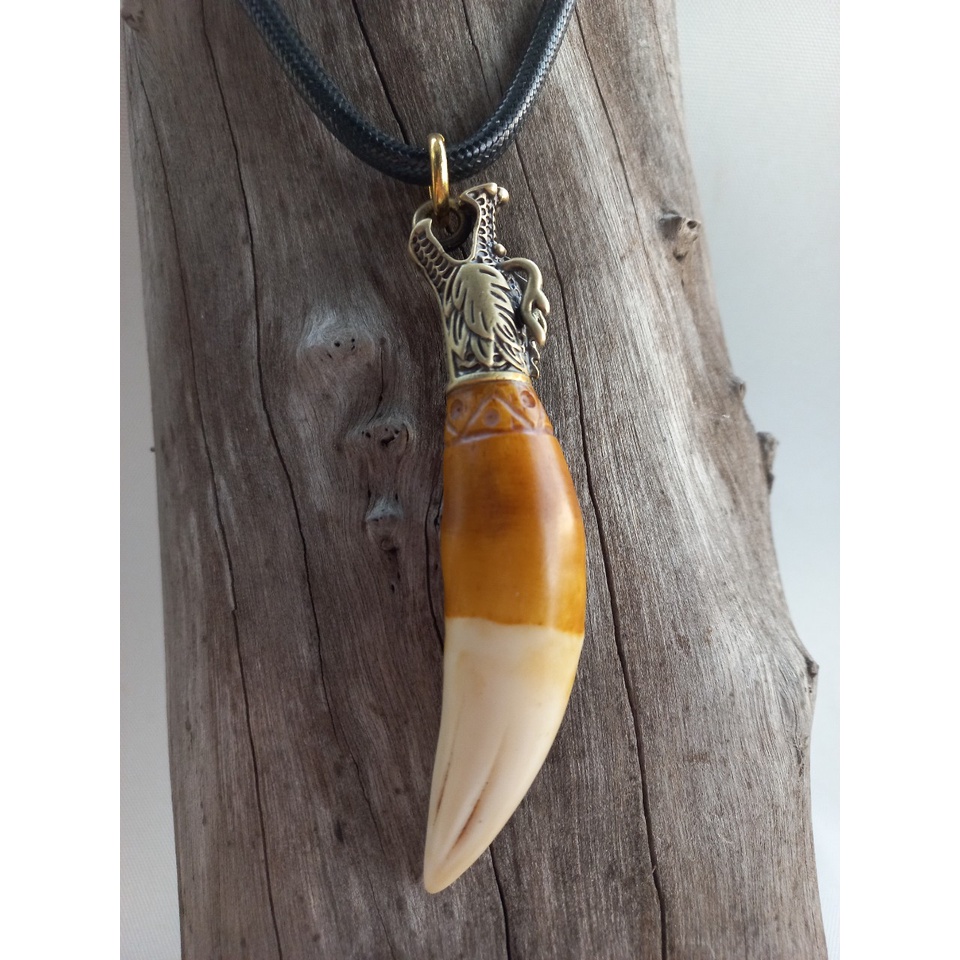 Mặt dây nanh báo nhân tạo đầu rồng