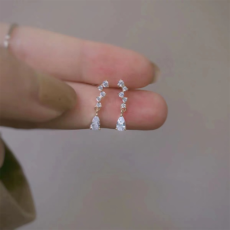 Khuyên Tai Dáng Dài Đính Đá Zircon Ngọc Trai Hình Bông Hoa Ngôi Sao Nhỏ Cao Cấp Hàn Quốc Cho Nữ