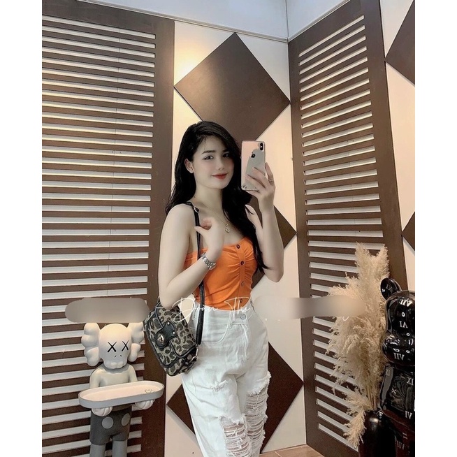 Áo quây cúc rúm ngực