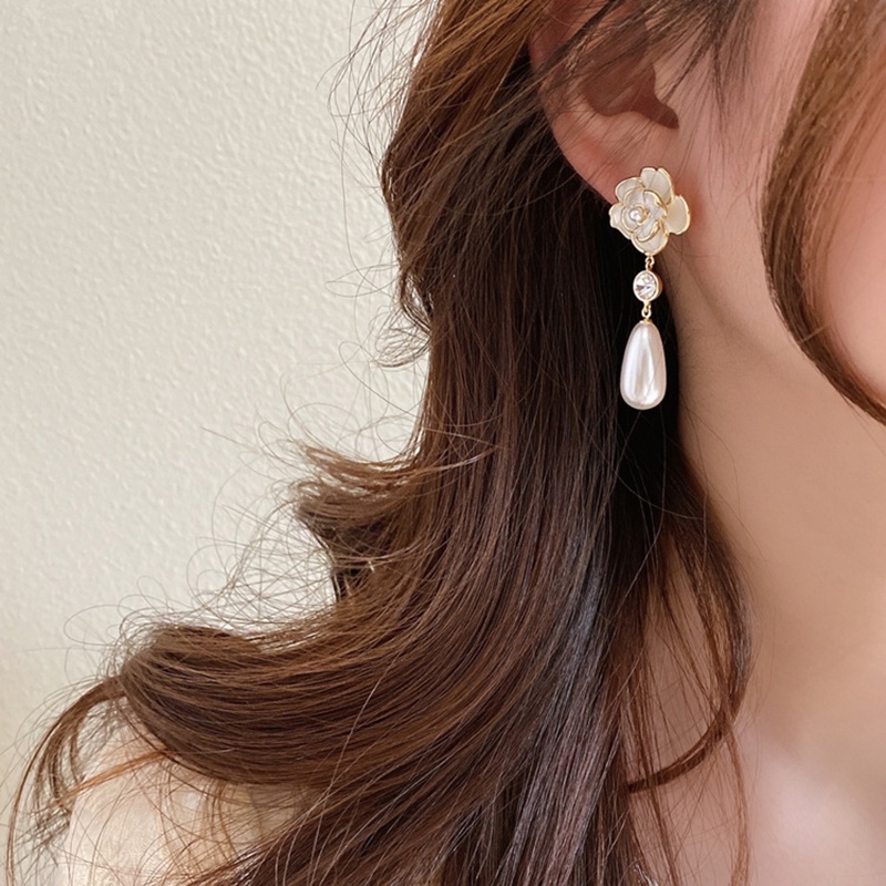 Bông Tai Mạ Bạc 925 Dáng Dài Đính Hoa Trà Và Ngọc Trai Phong Cách retro Pháp Cho Nữ