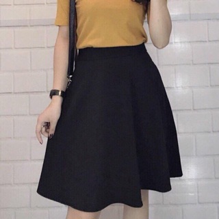 Chân váy xoè lỡ