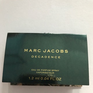 Marc jacobs divine decadence 1.2ml xịt