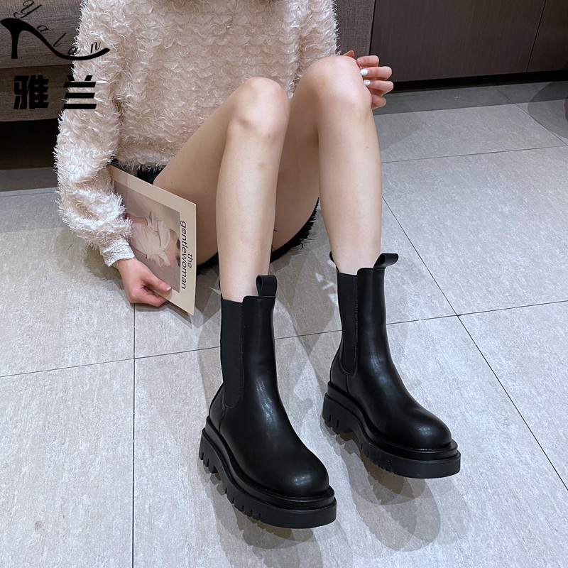 Giày Bốt Ống Khói Kiểu HƯƠU CAO CỔ (22cm), Đế Giầy 5Cm Thời Trang Trẻ Trung Cá Tính Dành Cho Mua Đông | BigBuy360 - bigbuy360.vn