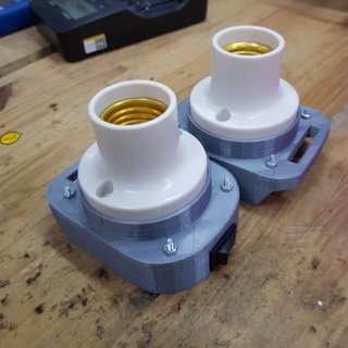 Đế đèn led emergency dùng pin makita bản nâng cấp đui đèn E27 công suất cao