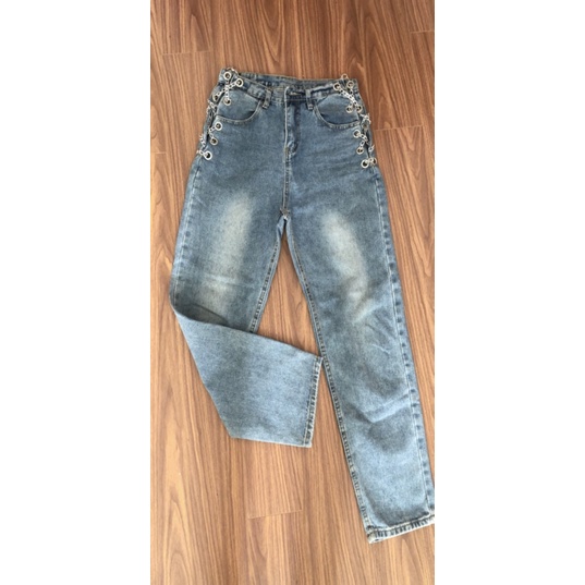 Quần jeans xanh dây xích