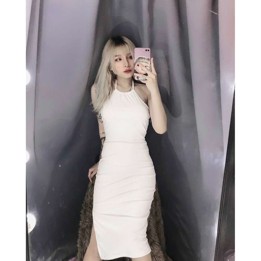 Đầm yếm cột cổ hở lưng ôm body cực sexy , chất nhung sọc siêu sang chảnh