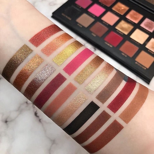 Bảng mắt Huda Rose Gold