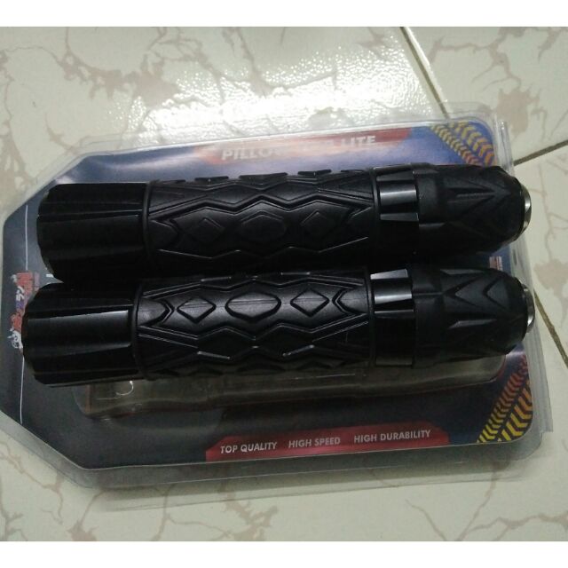 Bộ bao tay xe máy pillow gù crôm đen nhập Thái