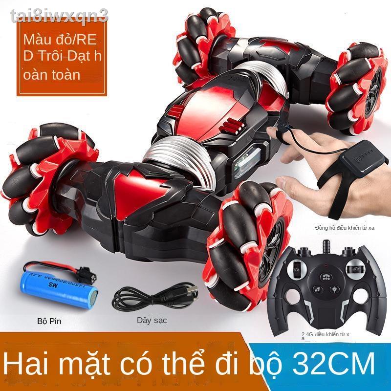 Cử chỉ tay điều khiển cảm ứng biến dạng ô tô từ xa đồ chơi trẻ em con trai và gái bốn bánh xe xoắn quà tặng