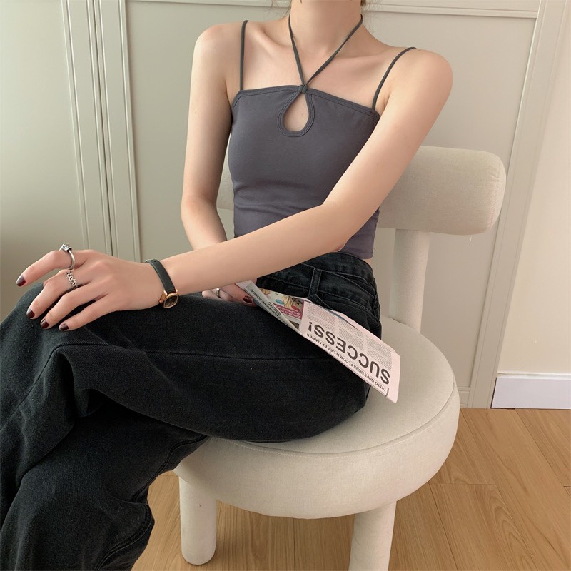 Áo 2 dây ôm cổ khoét thắt dây có mút , áo bra có mút 2 dây yoome clothing