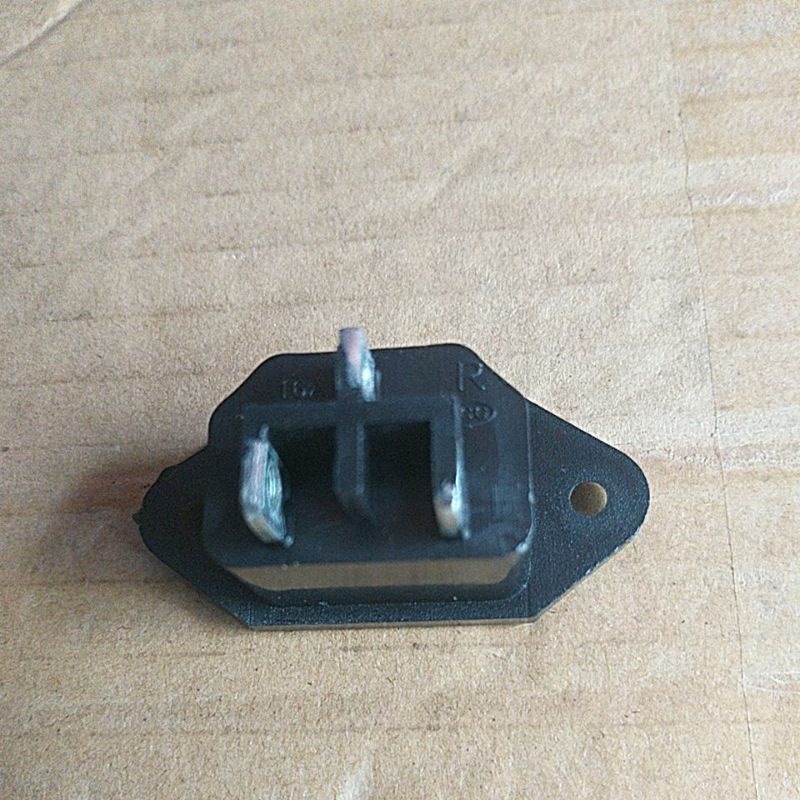 ổ gim 3 chân nồi cơm
